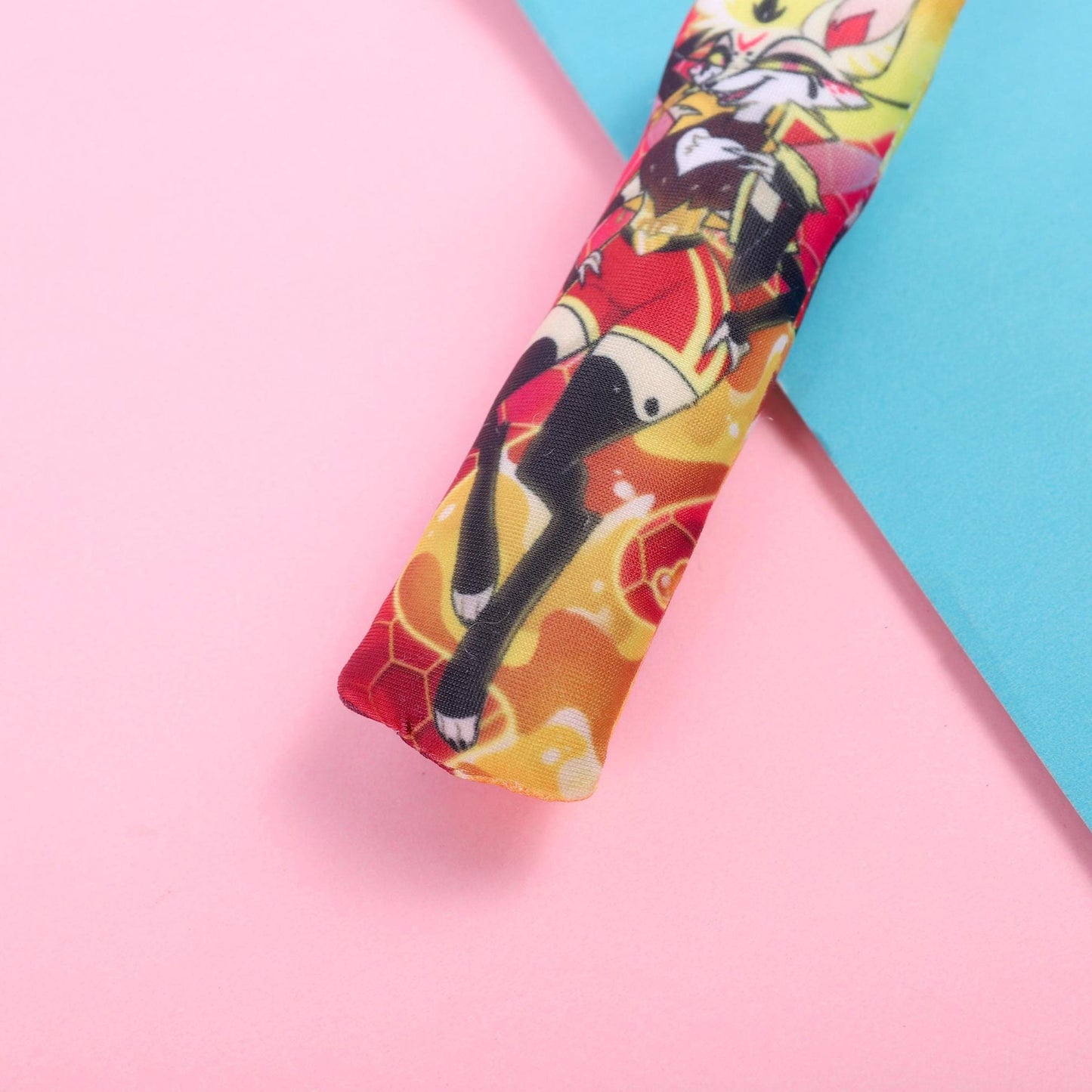 Helluva Boss Queen Bee Mastermind Mini Dakimakura Keychain |  11x3cm Two Way Tricot Daki Keychain