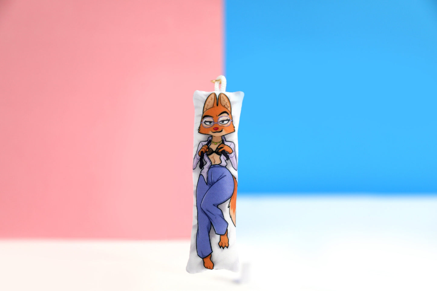 Bad Guys Diane Foxington Mini Dakimakura Schlüsselanhänger | 11x3cm Zwei-Wege-Trikot-Daki-Schlüsselanhänger