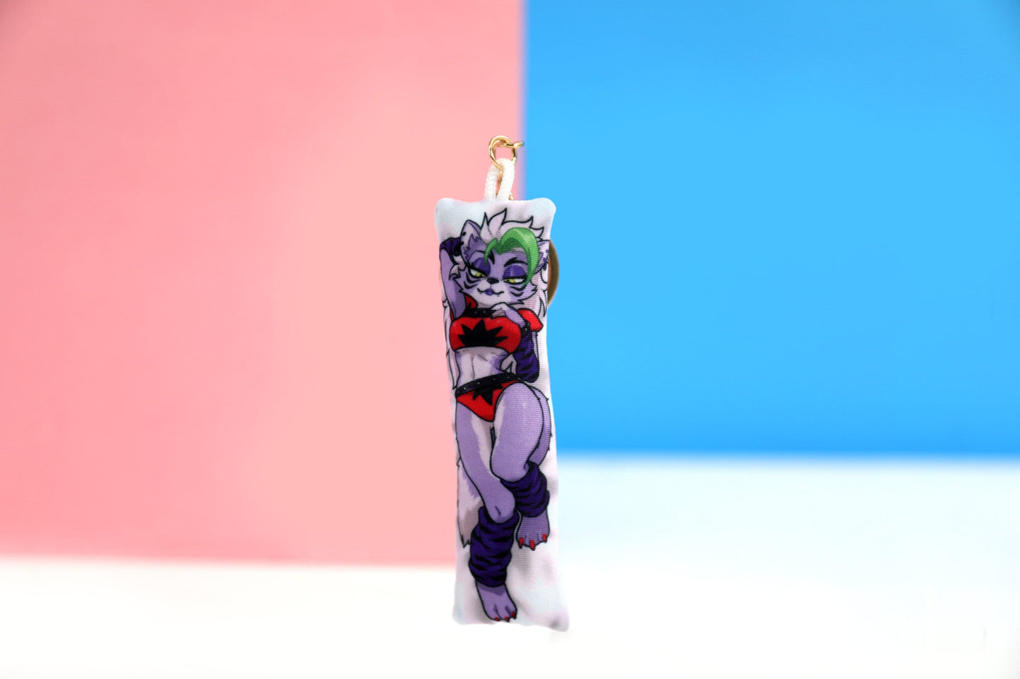 Mini llavero de Dakimakura del lobo de Roxanne de FNAF | Llavero Daki Tricot bidireccional 11x3cm